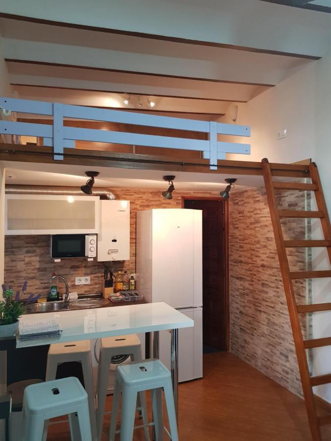 Magnifico Apartamento Tipo Duplex En Triana Seville Luaran gambar