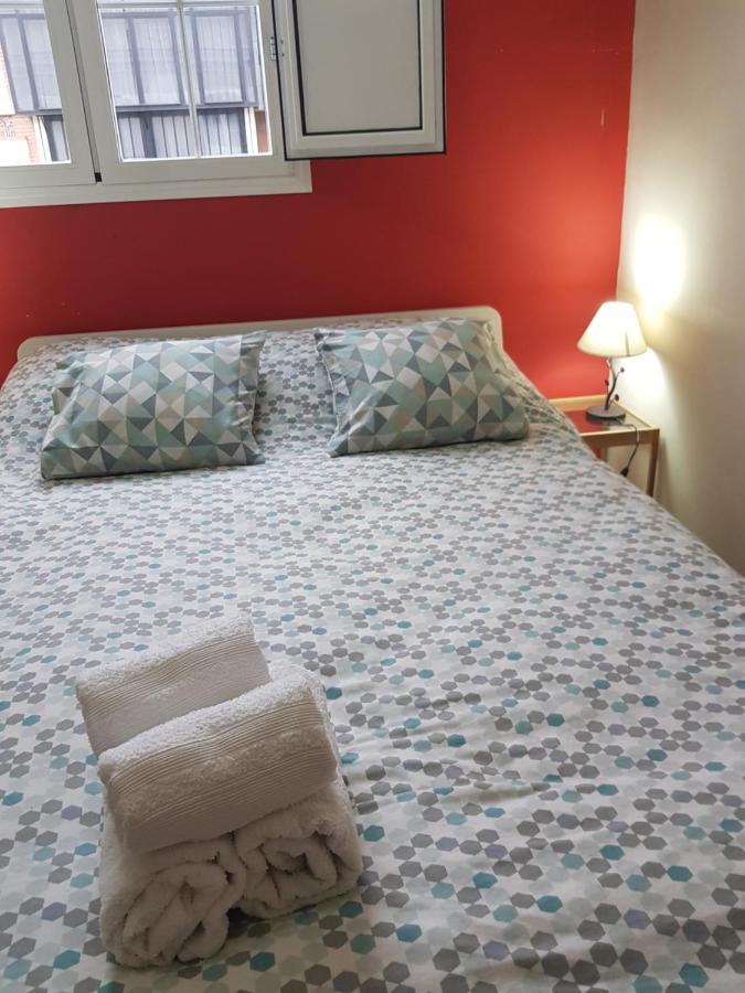 Magnifico Apartamento Tipo Duplex En Triana Seville Luaran gambar
