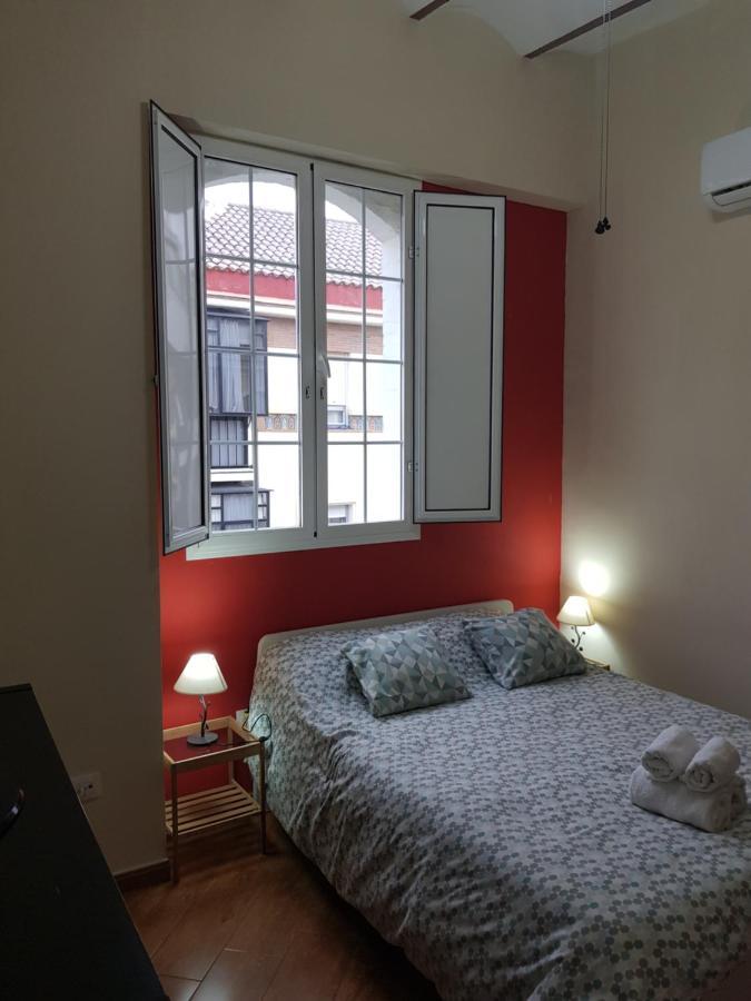 Magnifico Apartamento Tipo Duplex En Triana Seville Luaran gambar