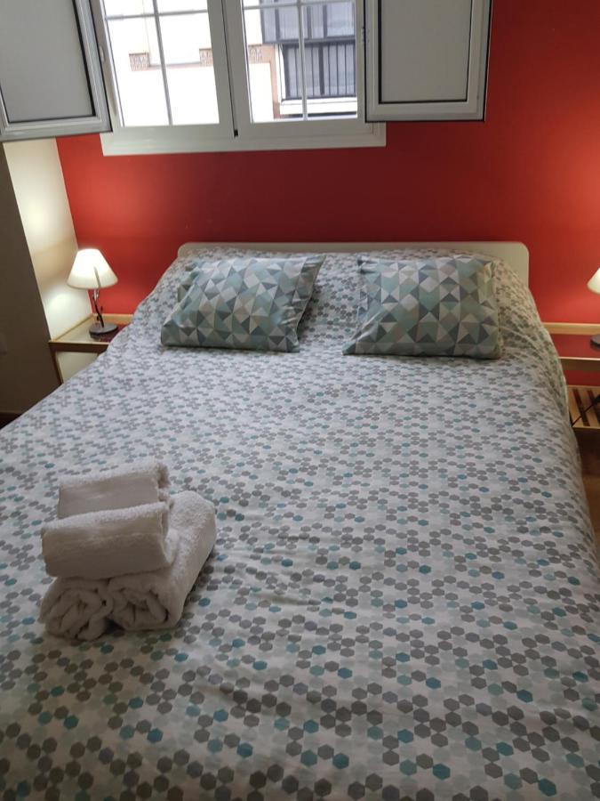 Magnifico Apartamento Tipo Duplex En Triana Seville Luaran gambar