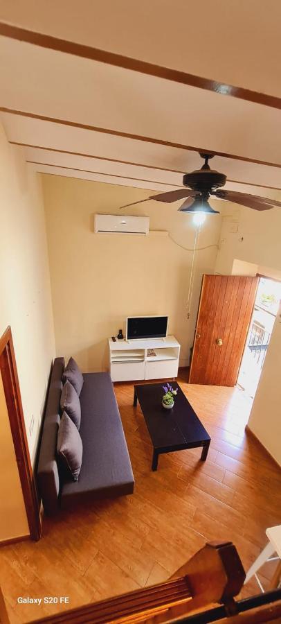 Magnifico Apartamento Tipo Duplex En Triana Seville Luaran gambar