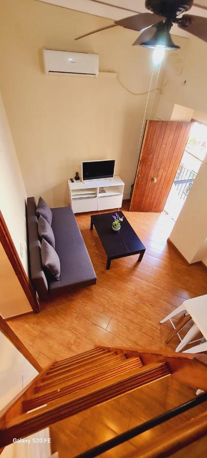 Magnifico Apartamento Tipo Duplex En Triana Seville Luaran gambar